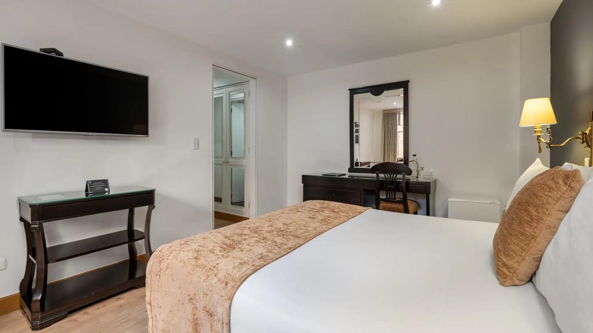 Hotel Le Manoir Bogota